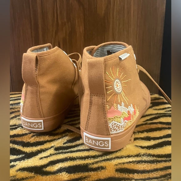 BANGS women’s size 7 hi-top sneaker - Picture 2 of 6